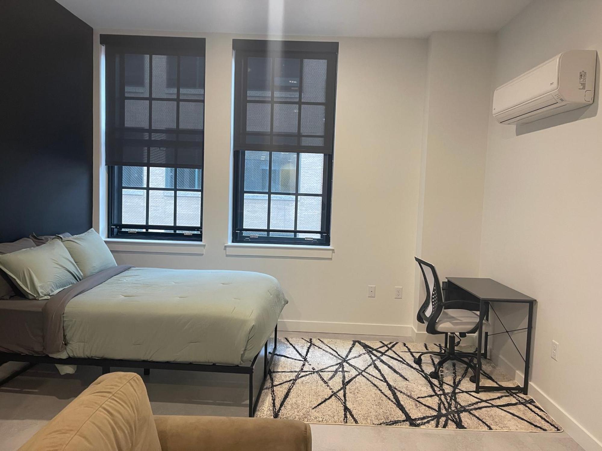 Апартаменты Hartford Downtown: 2Mins Walk To Xl Center Экстерьер фото